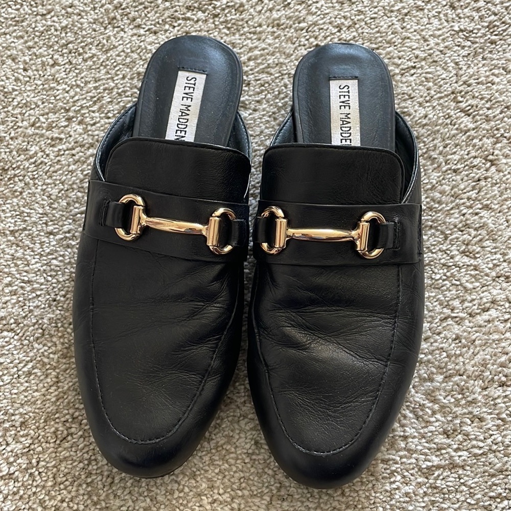 Steve Madden slides. Black. Size 8.5